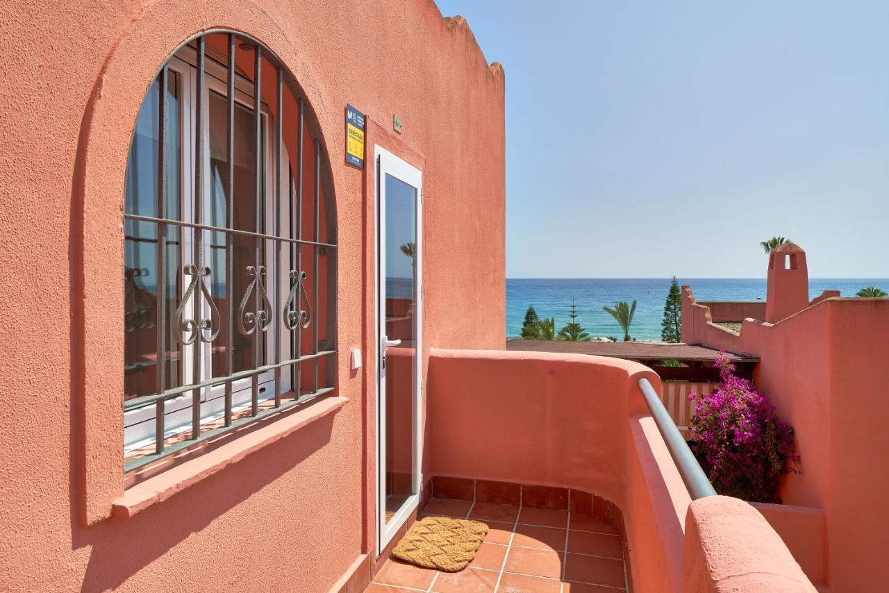Sea Suite Beachfront Марбелья Экстерьер фото
